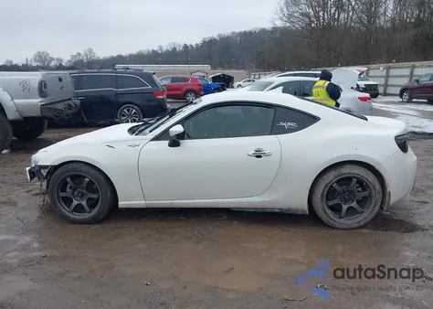 2013 Scion Fr-S из США, поврежденный, VIN JF1ZNAA10D2724258